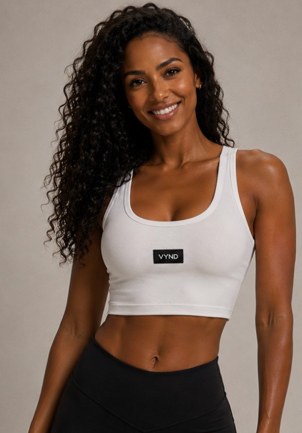 Top preto com etiqueta off-white